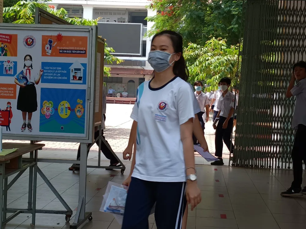 TPHCM: Tranh luận sôi nổi xung quanh vấn đề “thời gian để trưởng thành” trong đề thi môn Ngữ văn ảnh 3