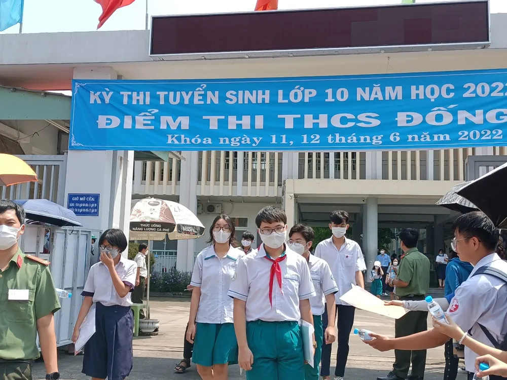 Nhiều thí sinh than đề môn Toán khó, bất lực với câu hỏi về xác suất thống kê ảnh 2