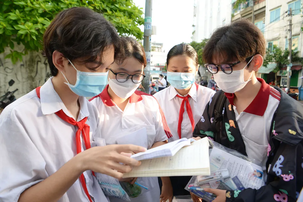 Nhiều thí sinh than đề môn Toán khó, bất lực với câu hỏi về xác suất thống kê ảnh 6