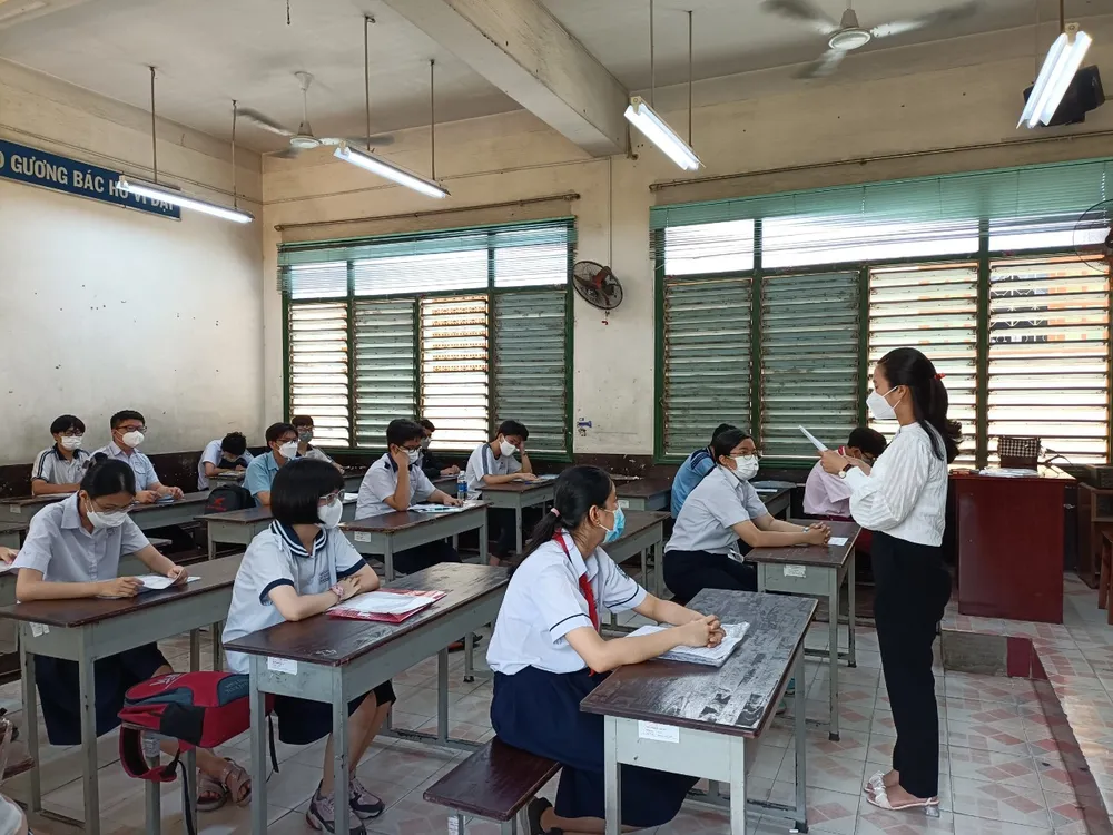 TPHCM: Công bố đáp án Kỳ thi tuyển sinh lớp 10 ảnh 1