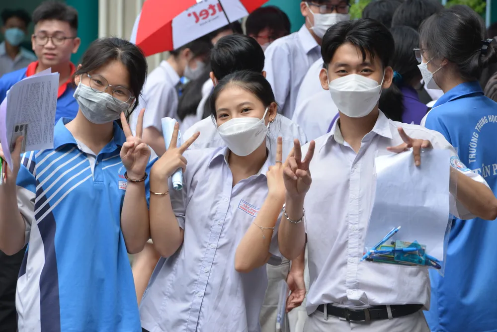 TPHCM: Muôn kiểu dẫn chứng của thí sinh với câu hỏi về “trách nhiệm của thế hệ trẻ” trong đề thi môn Văn ảnh 5