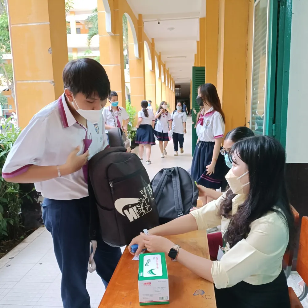 TPHCM: Một thí sinh là F0 tại điểm thi THPT Trưng Vương được đặc cách xét tốt nghiệp THPT ảnh 4