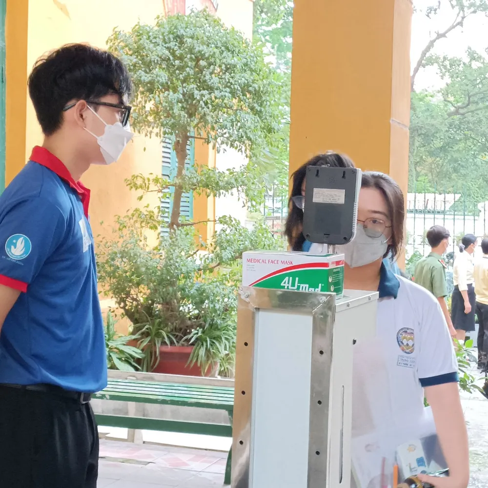 TPHCM: Một thí sinh là F0 tại điểm thi THPT Trưng Vương được đặc cách xét tốt nghiệp THPT ảnh 1