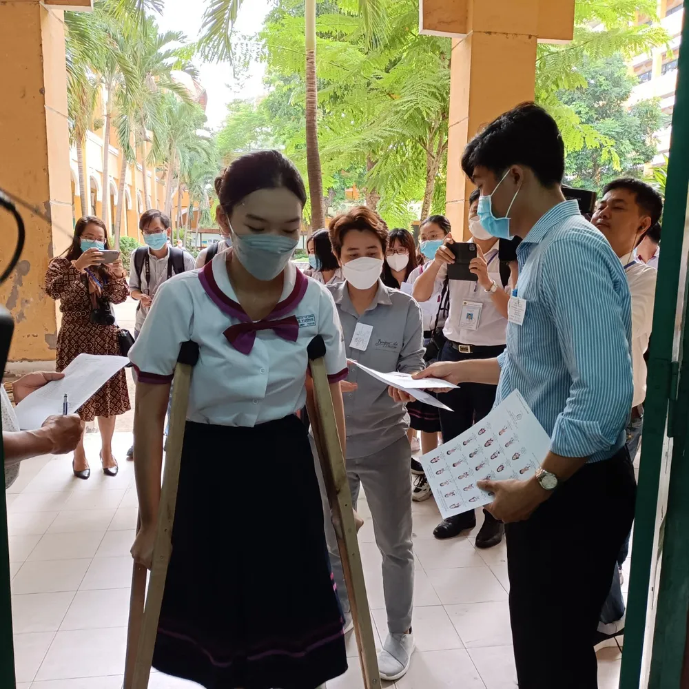 TPHCM: Một thí sinh là F0 tại điểm thi THPT Trưng Vương được đặc cách xét tốt nghiệp THPT ảnh 6