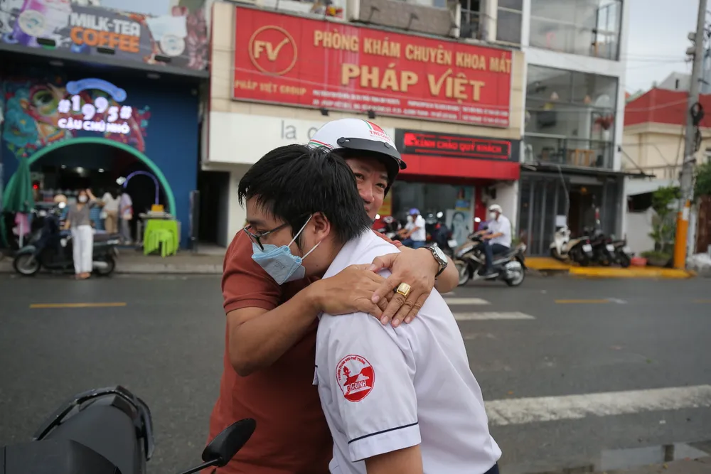 TPHCM: Thêm 5 trường hợp vi phạm quy chế thi tốt nghiệp, môn Ngoại ngữ vắng hơn 400 thí sinh ảnh 7