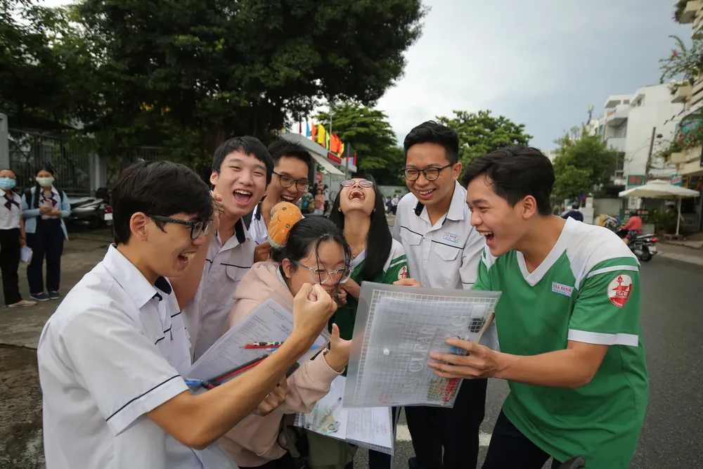 TPHCM: Thêm 5 trường hợp vi phạm quy chế thi tốt nghiệp, môn Ngoại ngữ vắng hơn 400 thí sinh ảnh 4