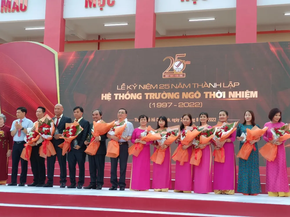 Hệ thống trường Ngô Thời Nhiệm tổ chức lễ kỷ niệm 25 năm thành lập ảnh 2