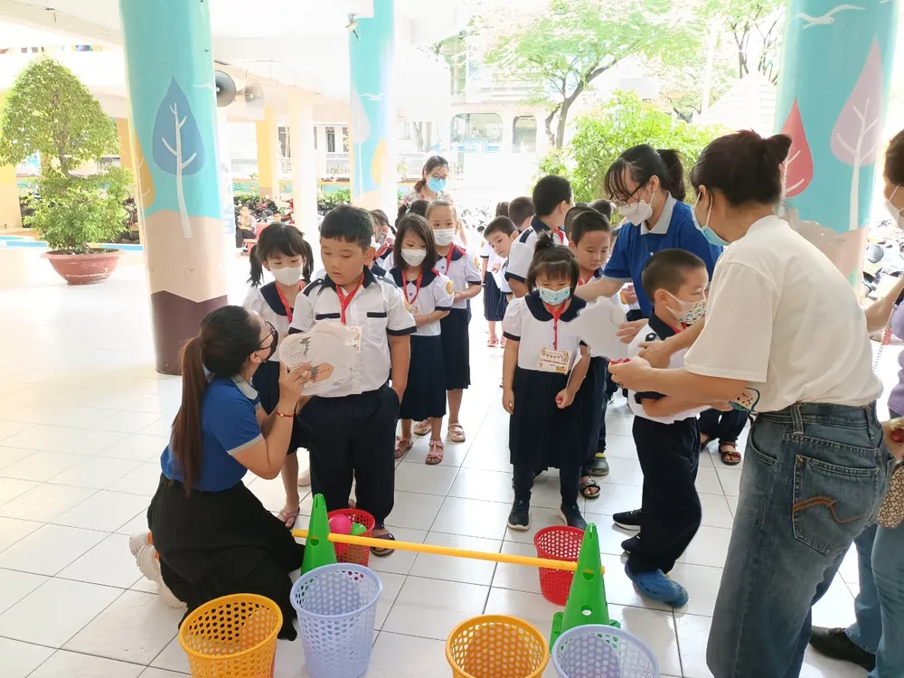 Cơ sở vật chất và trang thiết bị dạy học nhận mức độ hài lòng thấp nhất của học sinh tại TPHCM ảnh 1