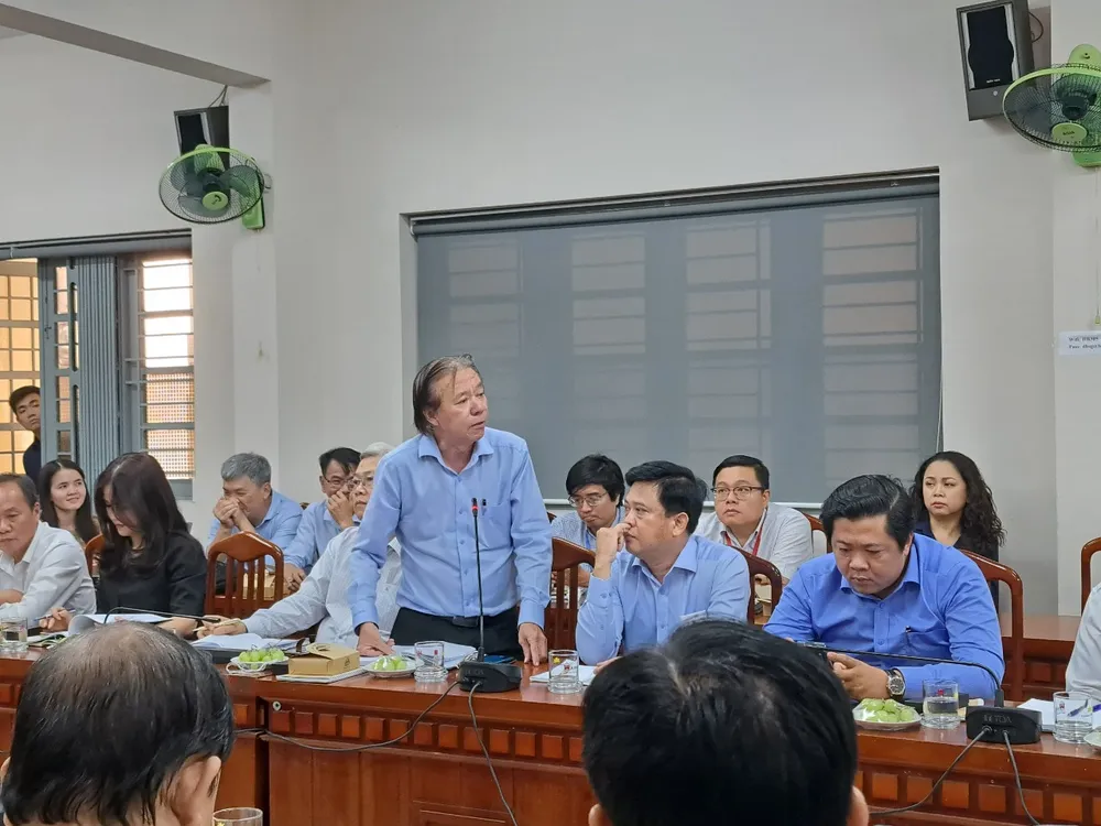 Trưởng phòng GD-ĐT quận 5 nêu ý kiến tại buổi làm việc Trưởng phòng GD-ĐT quận 5 nêu ý kiến tại buổi làm việc