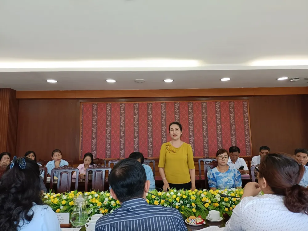 Bà Nguyễn Thị Việt Tú, thành viên Ban Văn hóa - Xã hội, HĐND TPHCM đề xuất công tác tuyên truyền tăng cường theo chiều sâu