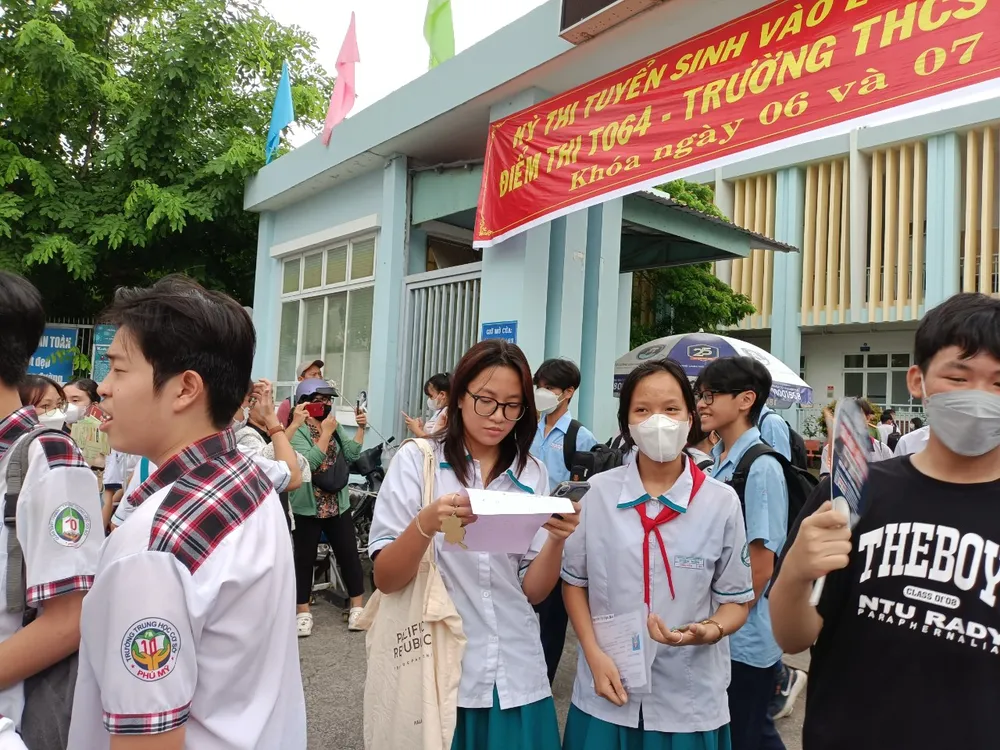 Hầu hết các em đều mang tâm trạng phấn khởi vì đề thi không quá khó