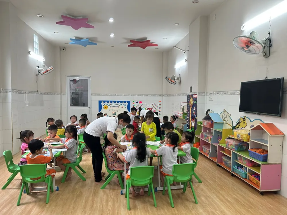 Trẻ đang theo học tại một cơ sở giáo dục ngoài công lập