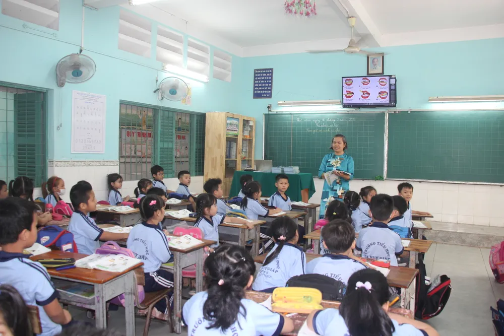 Học sinh Trường Tiểu học Hà Huy Giáp (quận 12) trong một tiết học trên lớp. Ảnh minh họa