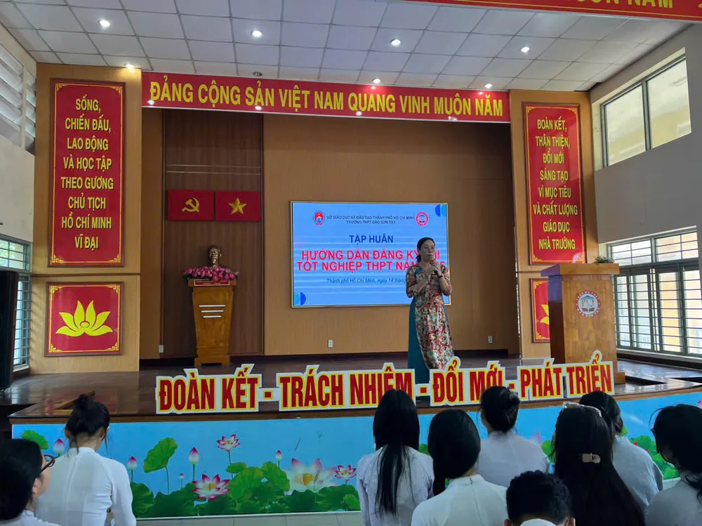 Đào Sơn Tây.2.jpg