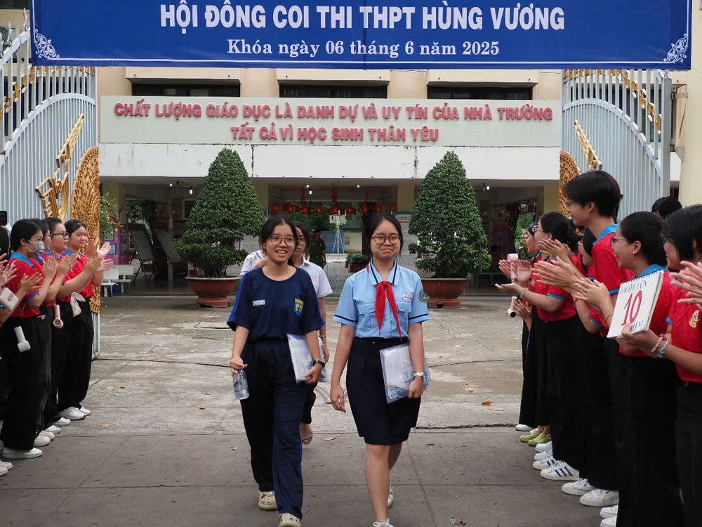 Học sinh tham gia Kỳ thi tuyển sinh lớp 10 công lập năm học 2025-2026 tại TPHCM