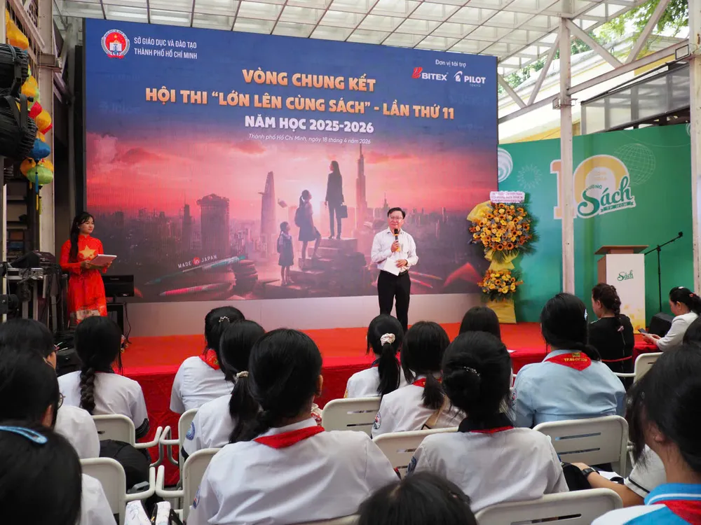 Lễ khai mạc Vòng chung kết Hội thi "Lớn lên cùng sách" lần thứ 11 năm học 2025-2026.