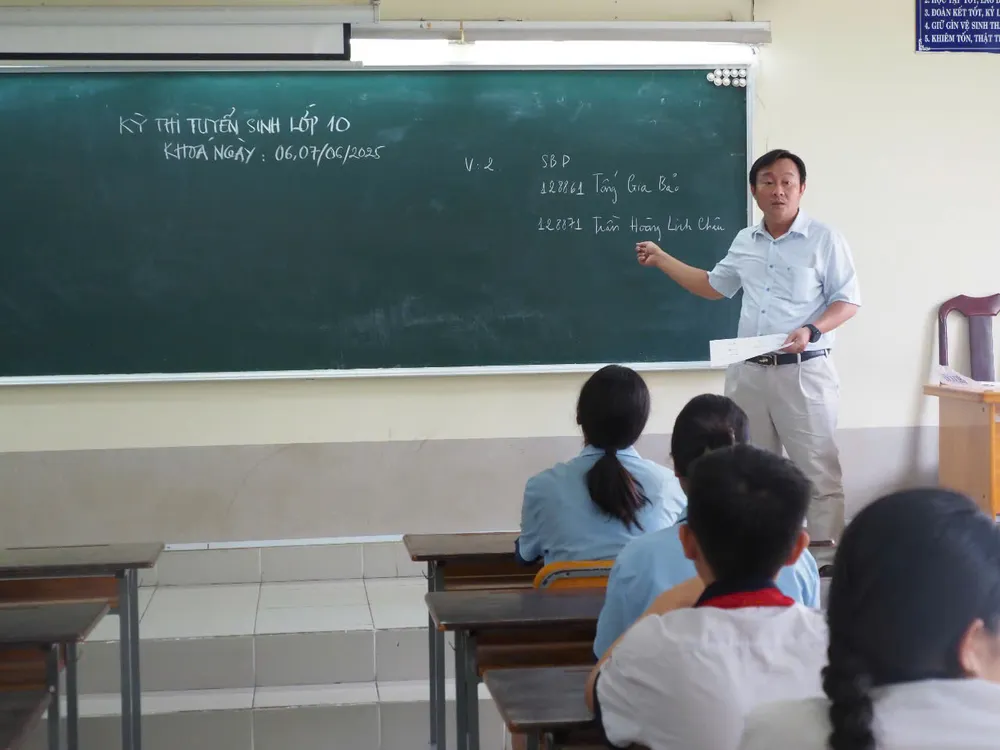 Học sinh tham gia Kỳ thi tuyển sinh vào lớp 10 công lập năm học 2025-2026