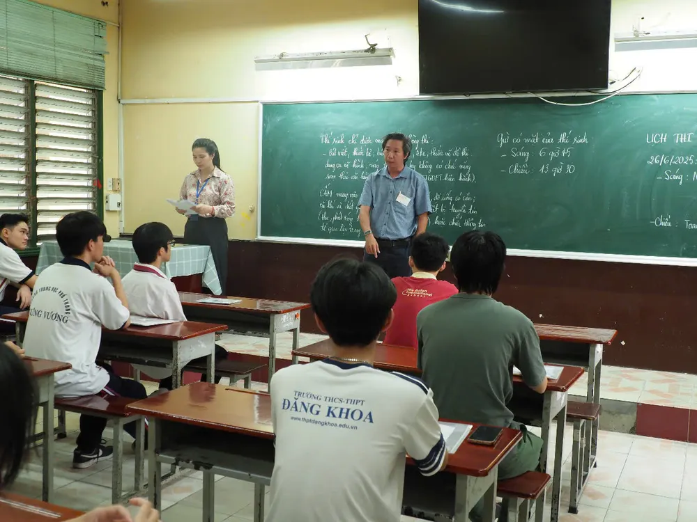 Thí sinh tham gia kỳ thi tốt nghiệp THPT năm 2025 tại TPHCM