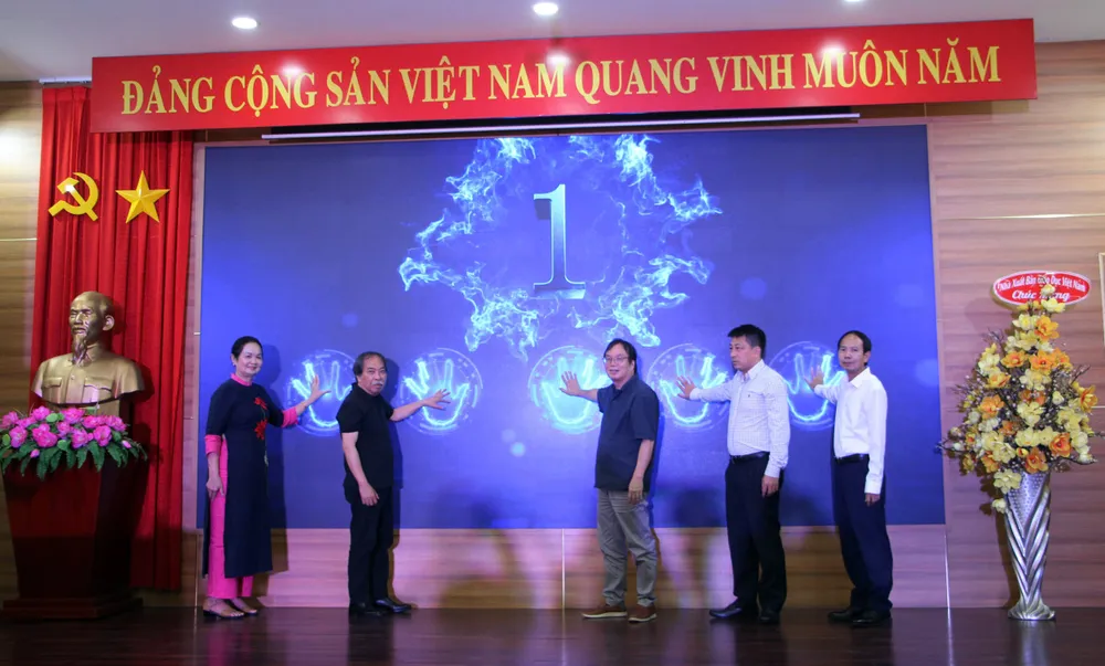 Nhà xuất bản Giáo dục Việt Nam phát động cuộc thi "Trang sách và Mái trường" vào sáng 12-6 