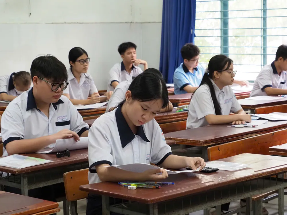 Thí sinh tham dự kỳ thi tuyển sinh lớp 10 công lập năm học 2026-2027
