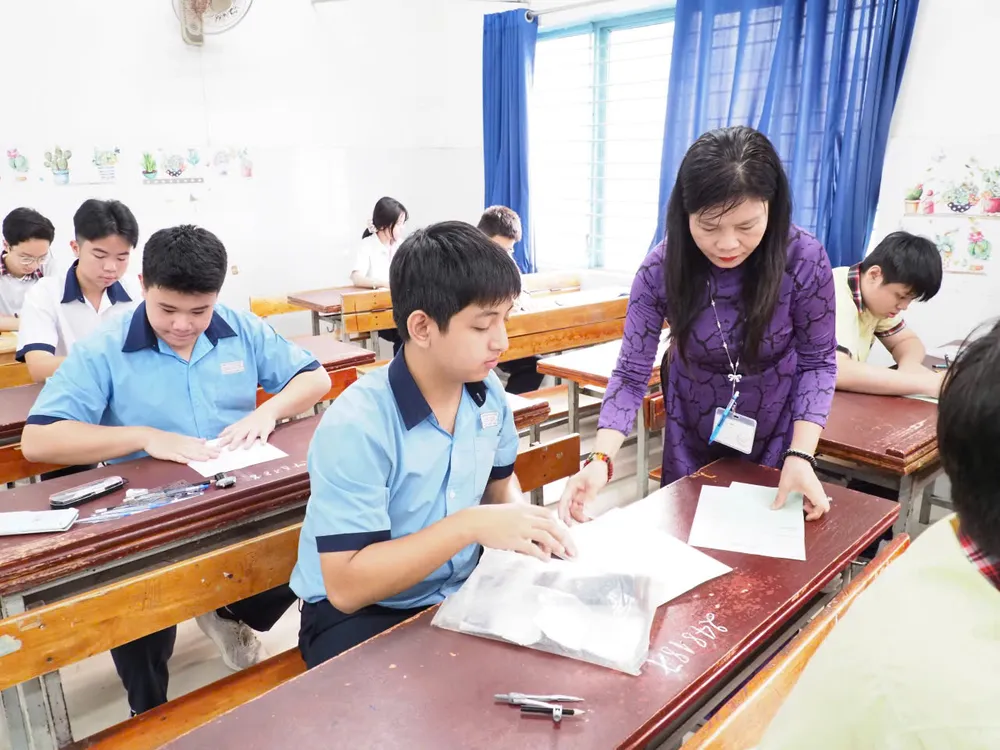 Học sinh tham gia kỳ thi tuyển sinh lớp 10 công lập năm học 2026-2027 tại TPHCM