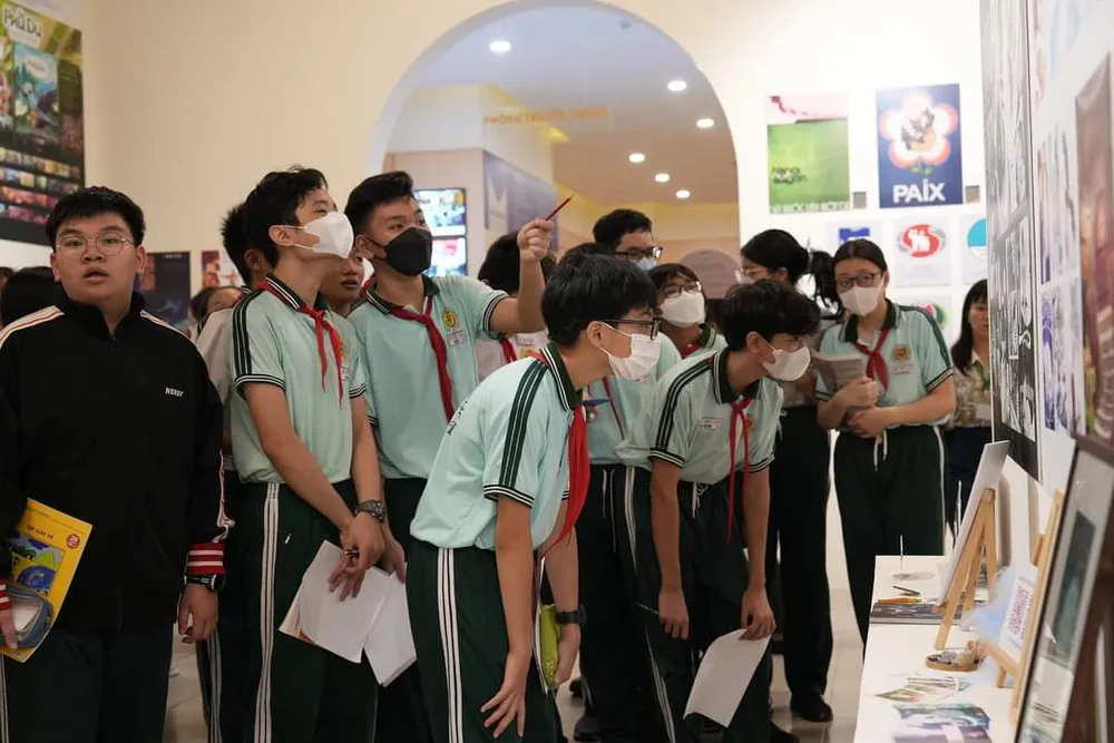 Học sinh Trường THCS Hà Huy Tập (phường Gia Định, TPHCM) tham gia hoạt động ngoại khóa tại bảo tàng