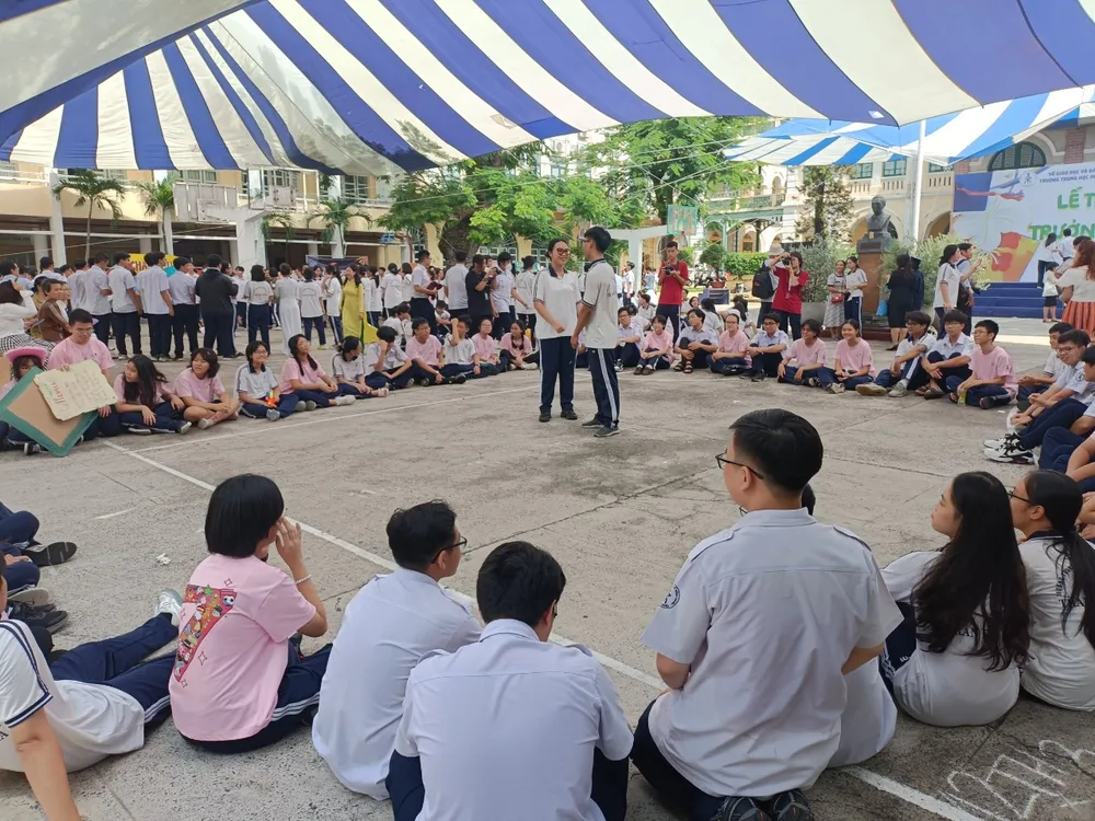 Trường THPT chuyên Trần Đại Nghĩa (phường An Khánh, TPHCM) là một trong 298 trường xây dựng mô hình tự quản về phòng, chống bạo lực học đường