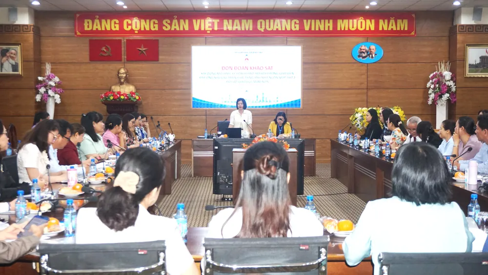 Đoàn công tác của Bộ GD-ĐT làm việc với Sở GD-ĐT TPHCM về xây dựng mô hình, kế hoạch bồi dưỡng, đào tạo giáo viên đáp ứng nhu cầu triển khai tiếng Anh như ngôn ngữ thứ hai ở mầm non.