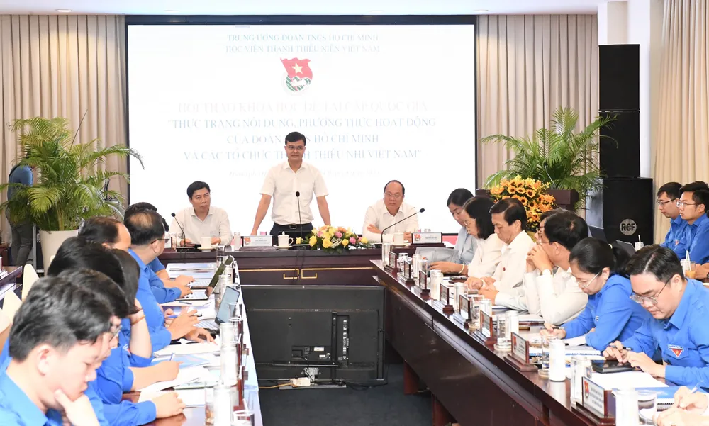 Hội thảo khoa học “Thực trạng nội dung, phương thức hoạt động của Đoàn TNCS Hồ Chí Minh và các tổ chức thanh thiếu nhi Việt Nam” tại khu vực miền Nam. Ảnh: VIỆT DŨNG 