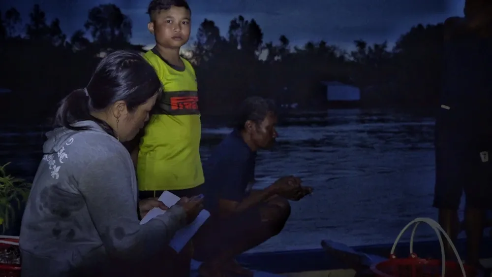 Chợ “hẹn” miền Tây ảnh 4