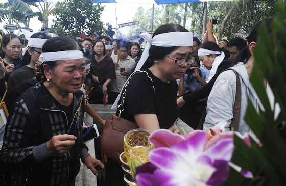 Tiễn đưa Anh hùng phi công Nguyễn Văn Bảy về đất mẹ ảnh 21