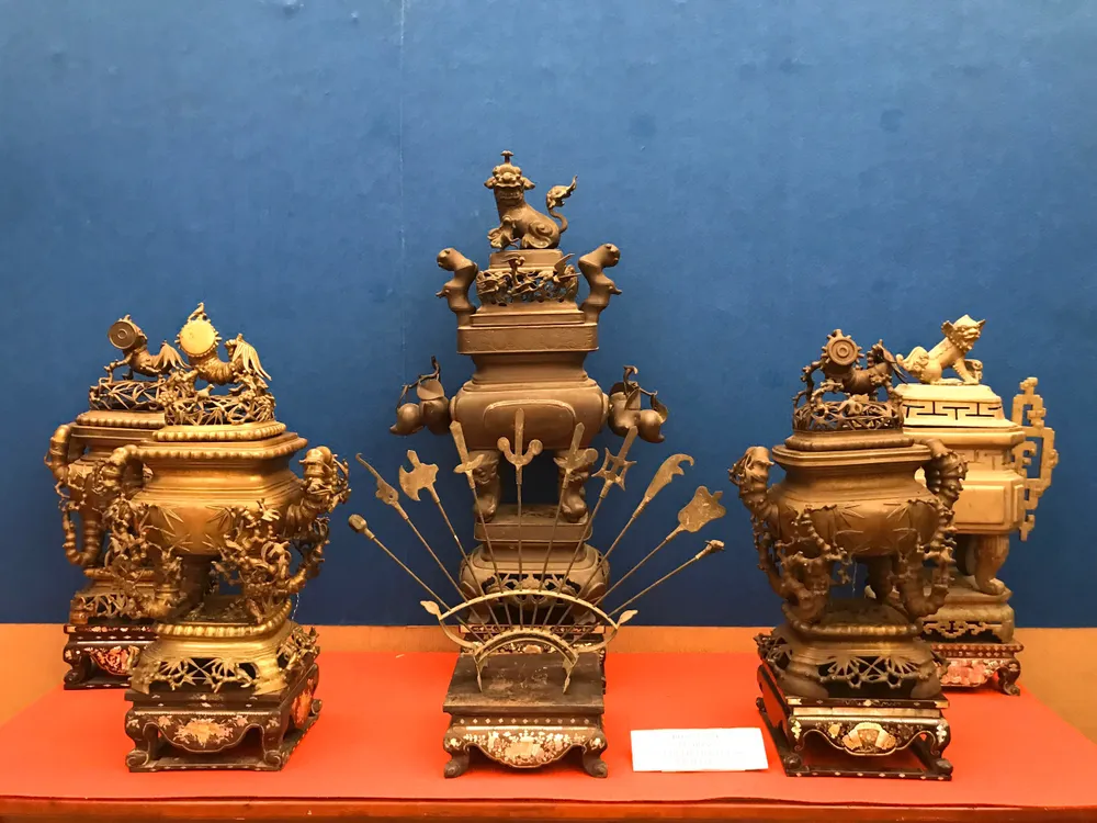 Trưng bày 800 hiện vật cổ quý giá thế kỷ 19, 20 ảnh 5