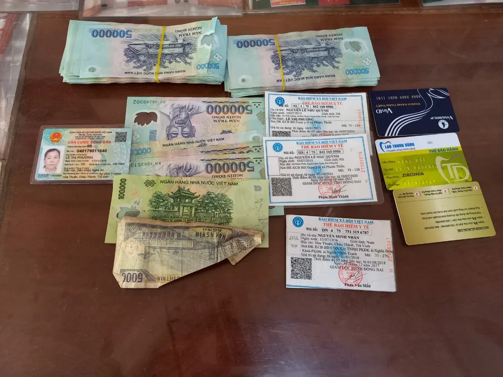 Anh xe ôm nhặt 100 triệu đồng trả lại người bị mất​​  ​ ảnh 2