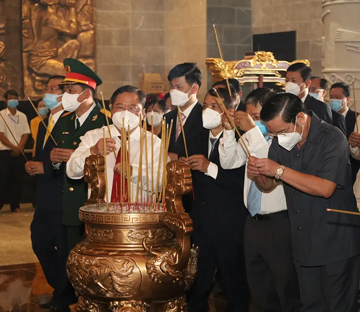 Long trọng tổ chức Lễ dâng hương tưởng niệm các Vua Hùng ảnh 7