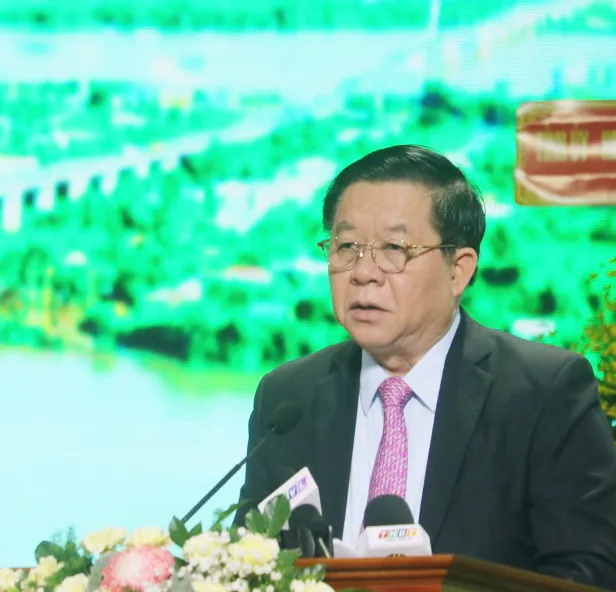 Trưởng Ban Tuyên giáo Trung ương Nguyễn Trọng Nghĩa cho biết: Qua hội thảo, khơi dậy niềm tự hào, tinh thần học tập tấm gương người cộng sản mẫu mực trong các tầng lớp nhân dân, nhất là hệ trẻ Việt Nam