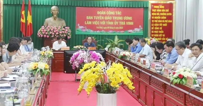 Ban Tuyên giáo Trung ương làm việc với Tỉnh ủy Trà Vinh. Ảnh: TTX