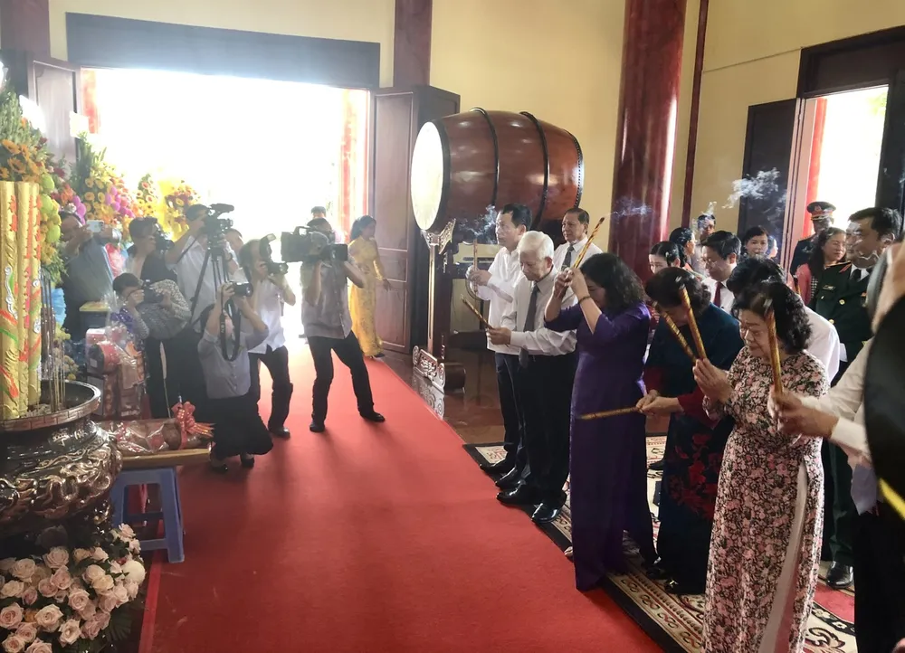 NGUYỄN THỊ ĐỊNH 1.jpg