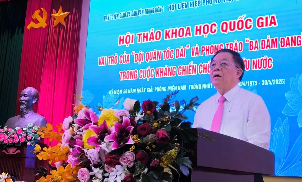 ĐỘI QUÂN TÓC DÀI 1.jpg