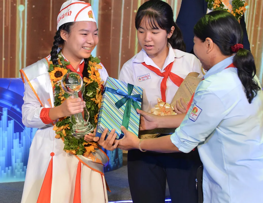 TPHCM tuyên dương 9 công dân trẻ tiêu biểu năm 2018 ảnh 6