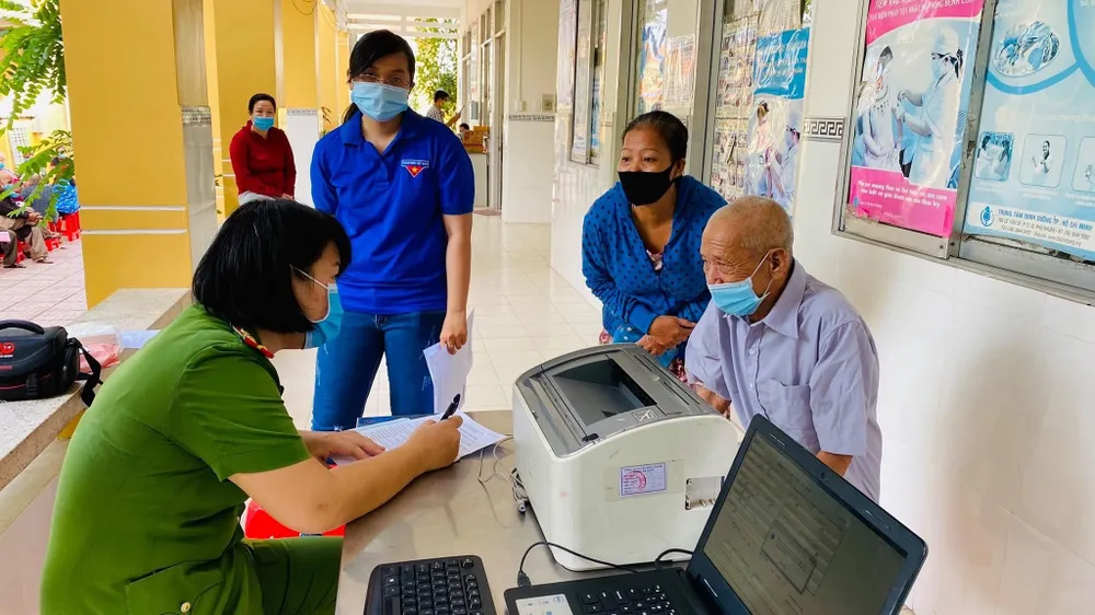 Khánh thành nhiều công trình ý nghĩa tại các huyện ngoại thành ảnh 4