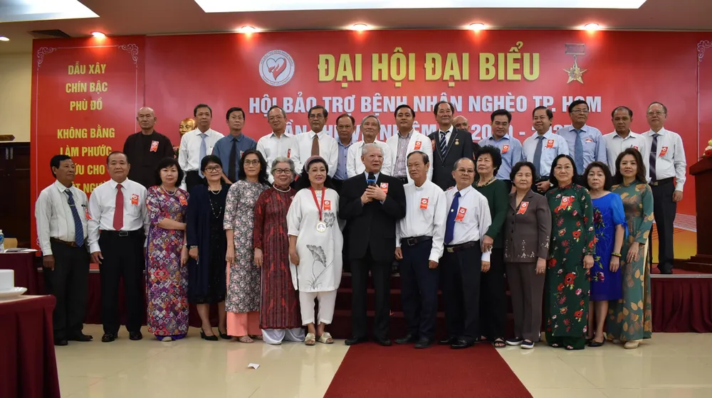 Ban chấp hành Hội Bào trợ Bệnh nhân nghèo TPHCM nhiệm kỳ 2020-2025 ra mắt  