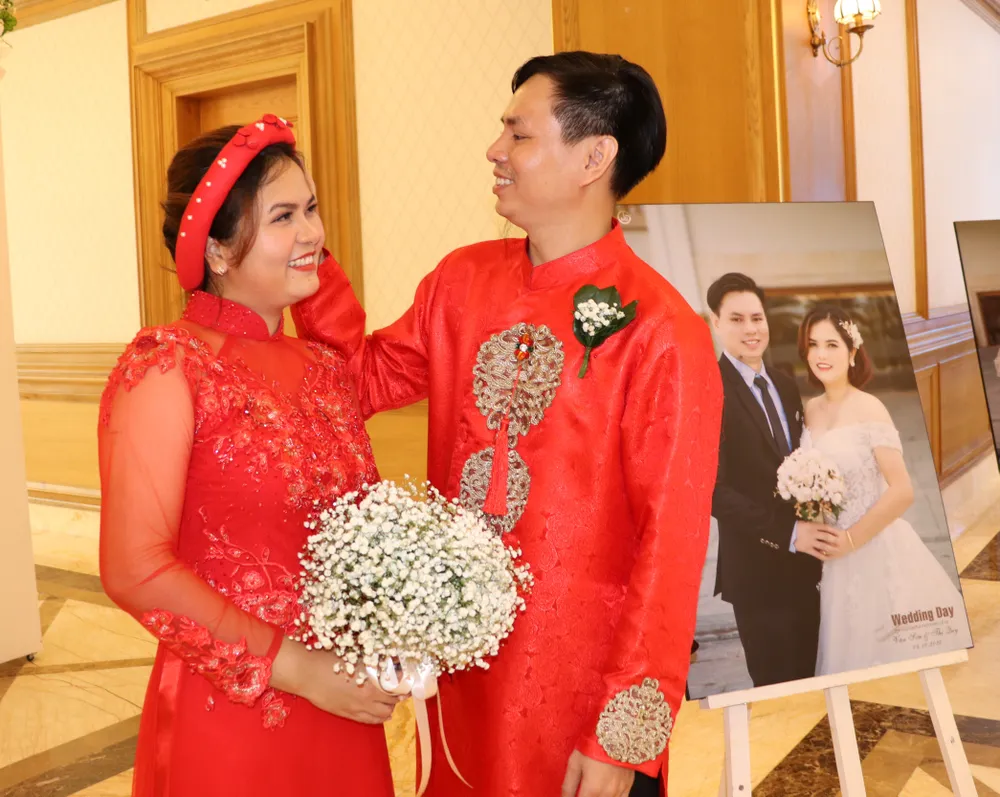 Lễ cưới tập thể của công nhân khó khăn ảnh 2