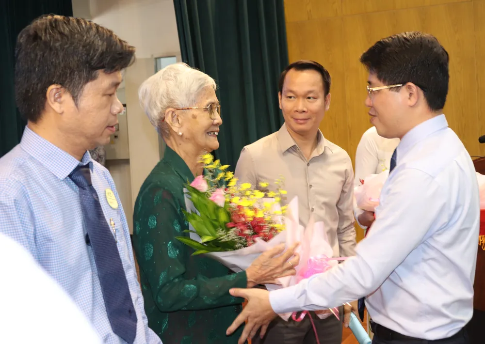 Khơi gợi ý thức tự giác, trách nhiệm của mỗi người dân  ​ ảnh 2