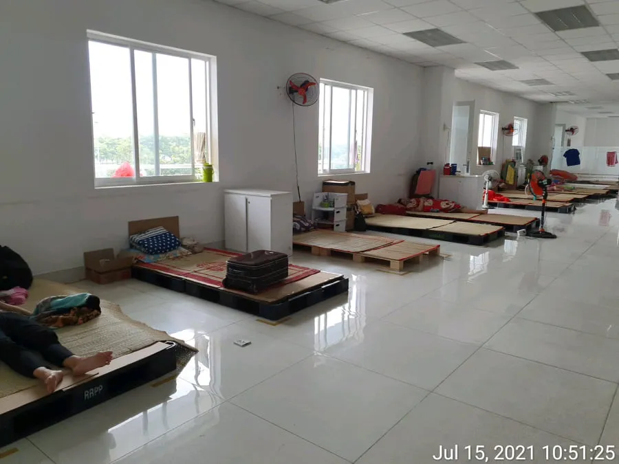 Nhiều doanh nghiệp sản xuất tại TPHCM nỗ lực bảo đảm “3 tại chỗ“ ảnh 2