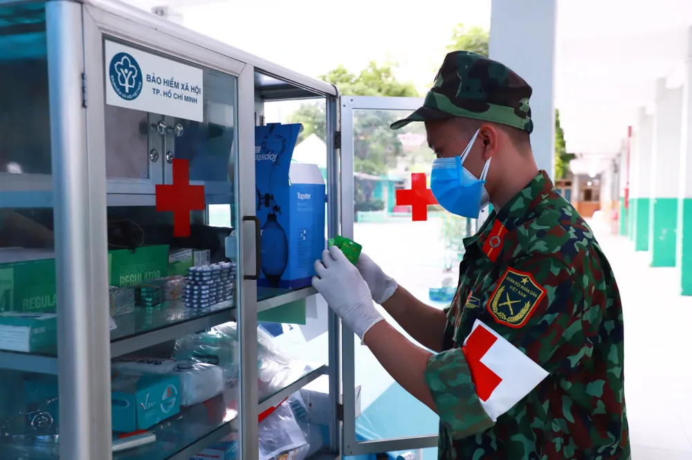 Chăm sóc tốt F0 tại nhà, giảm thiểu ca chuyển nặng ảnh 2