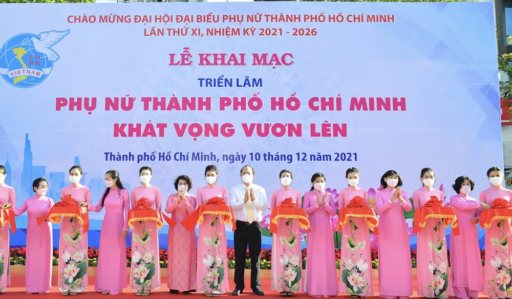 Triển lãm ảnh “Phụ nữ TPHCM – Khát vọng vươn lên” ảnh 3