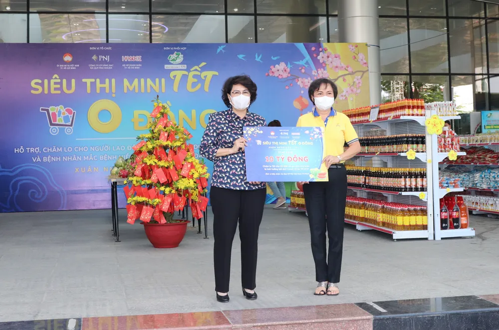 Khai trương “Siêu thị mini Tết 0 đồng” tại Bệnh viện Quân y 175 ảnh 4