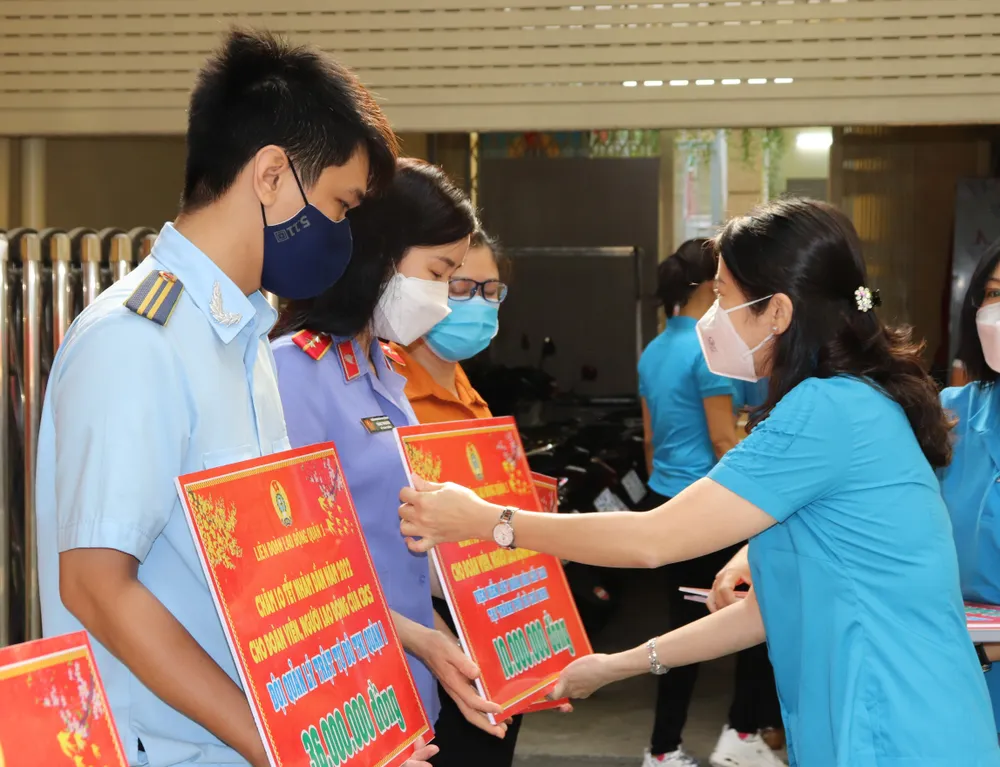 Thi đua giải quyết những vấn đề nóng, khó khăn, phức tạp của cuộc sống ảnh 1