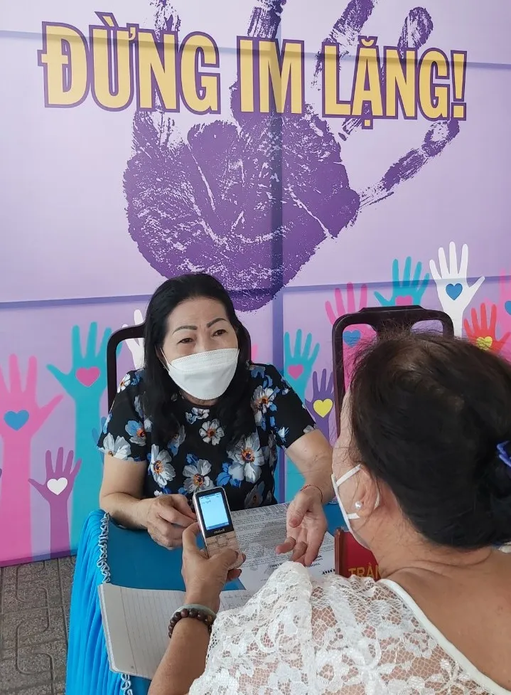 Nhiều câu chuyện bức bách đã được các luật sư trợ giúp trong ngày tư vấn