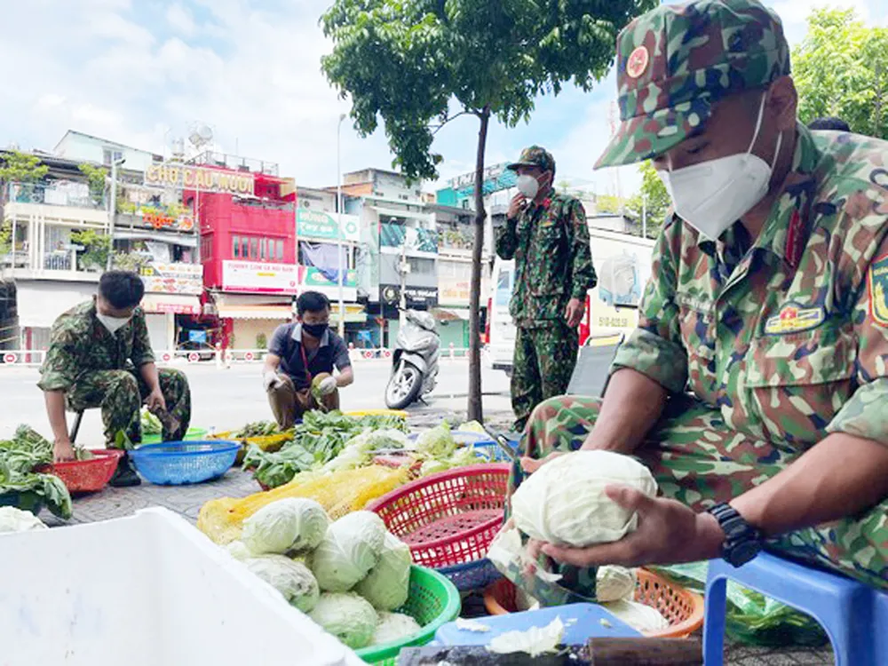 Chung sức thi đua đẩy lùi dịch Covid-19 ảnh 7